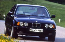 Фото BMW 5 E34 525 i
