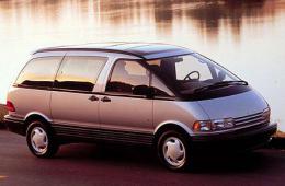 Фото TOYOTA PREVIA 2.4 4WD